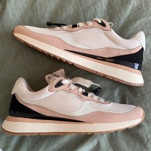 NWT Zara Sneakers